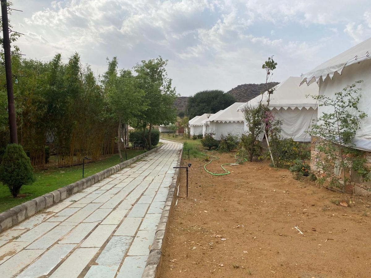 Grass Field Valley Resort ชัยปุระ ภายนอก รูปภาพ