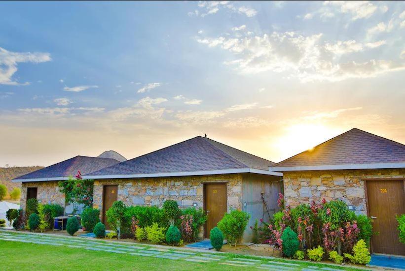 Grass Field Valley Resort ชัยปุระ ภายนอก รูปภาพ